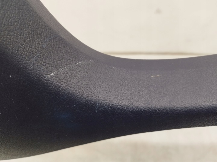 AUDI A4 B6 BERLINE MOULURE PROTECTION SEUIL DROIT AVANT COULEUR GRENAT 8E0867272