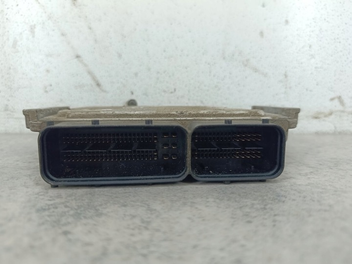 ORDINATEUR CONTRÔLEUR ALFA ROMEO 159 51821929 0281015160 BOSCH 1.9 JTD