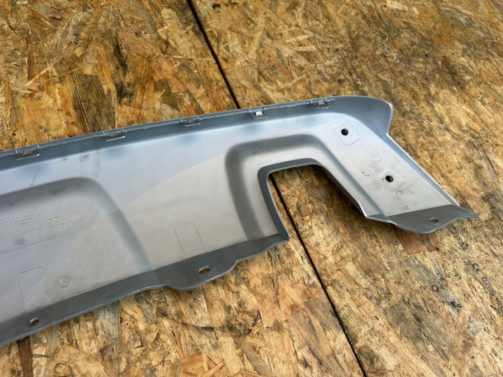 DOUBLURE DIFFUSEUR REVÊTEMENT PARE-CHOCS ARRIÈRE DACIA DUSTER I 850706169R