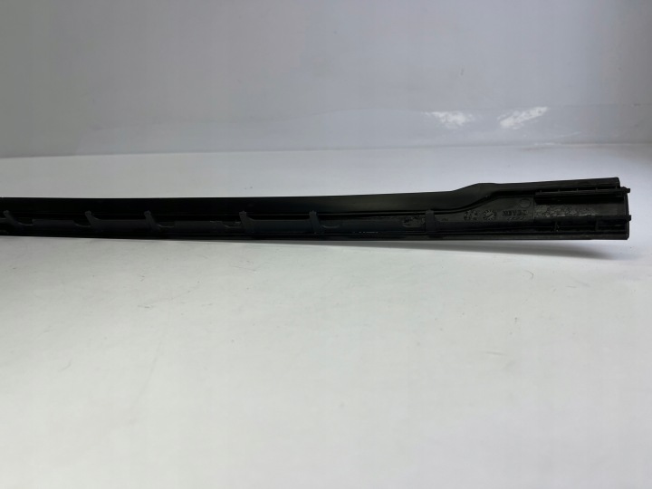 MOULURE VITRES AVANT AVANT DROITE BMW X3 G01 7399032