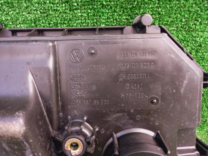 VW GOLF IV BORA 1.4 16V AKQ CHÂSSIS FILTRE AIR 036129611AM 036129620C