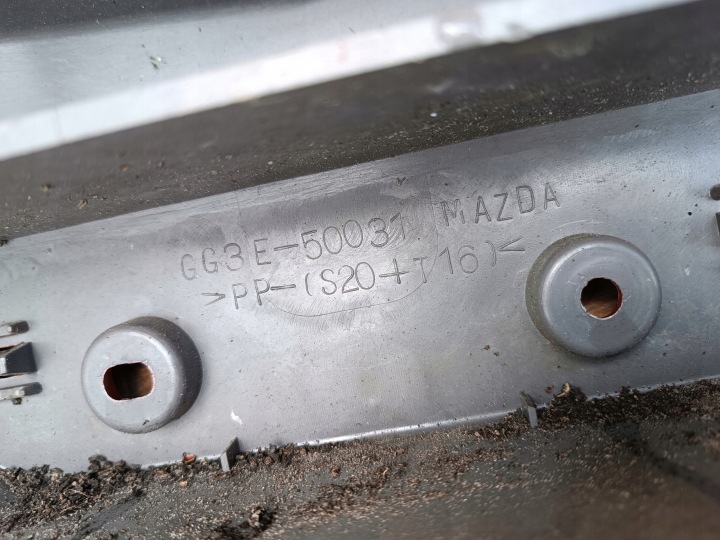 PARE-CHOCS AVANT AVANT ORIGINAL GG3E-50031 MAZDA 626 V LIFT 2000-2002