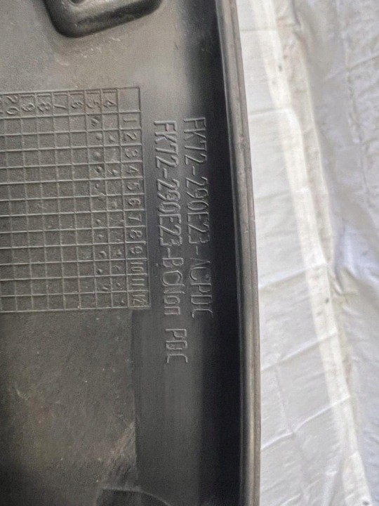MOULURE GARDE-BOUE ARRIÈRE ARRIÈRE GAUCHE LAND ROVER DISCOVERY SPORT FK72-290E23-BC
