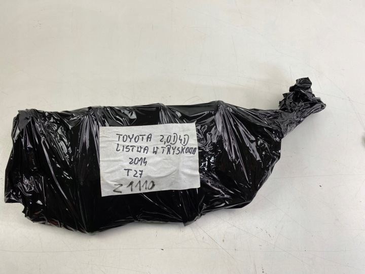 TOYOTA AVENSIS T-27 D4D MOULURE INJECTION