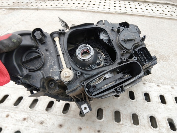 BMW 5 F10 F11 PHARE AVANT AVANT GAUCHE BI-XENON EUROPE 7317131