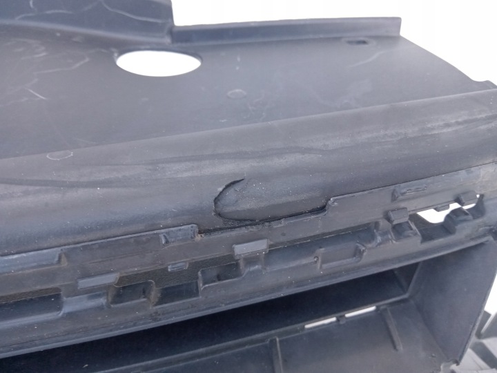 GRILLE CALANDRE RADIATEUR VOLKSWAGEN PASSAT B8