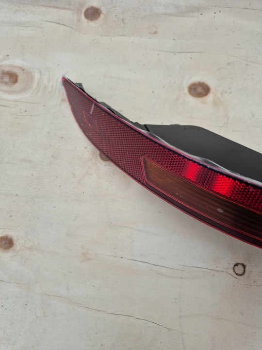 AUDI Q3 8U PHARE ARRIÈRE DROITE 8U0945096D ORIGINALE NEUF