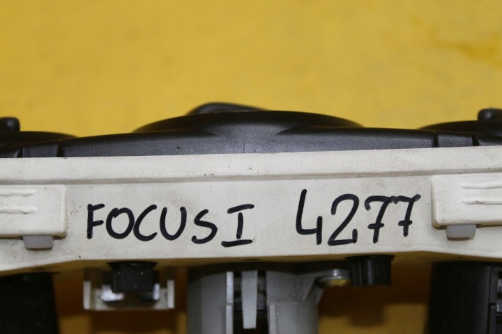 PANNEAU CONDUIT D'AIR 1S4H-18C419-BA FOCUS MK1
