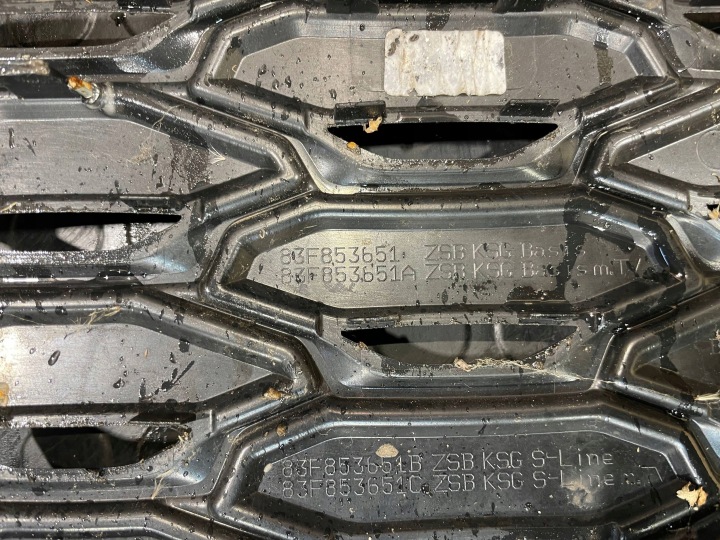 AUDI Q3 II 83F F3 SPORTBACK 19-25 CALANDRE GRILLE GRILLE PARE-CHOCS AVANT