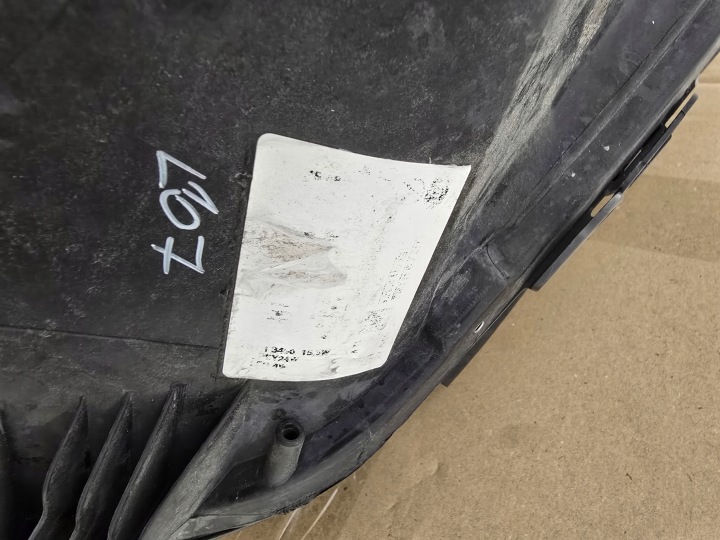 MERCEDES E CLASSE W212 LIFT PHARE AVANT AVANT GAUCHE A2128209159