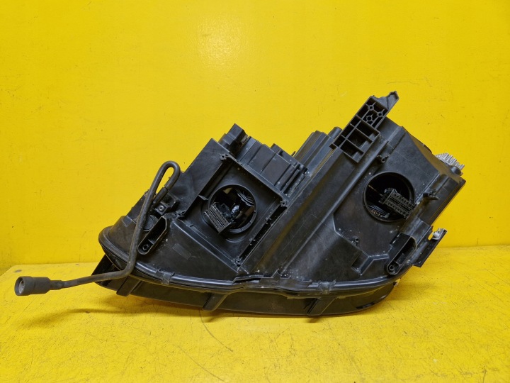 VW TIGUAN II ALLSPACE PHARE DROITE AVANT COMPLET LED 5NN941082