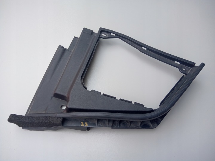 CHÂSSIS PROTECTION COUVERCLE DROITE PLASTIQUE INFINITI Q50