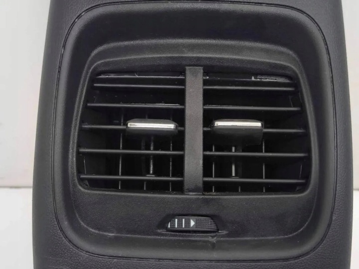 ARRIÈRE GRILLE VENTILATION FORD LV4BS045B72 1.5L GASOLINE 89KW 2022