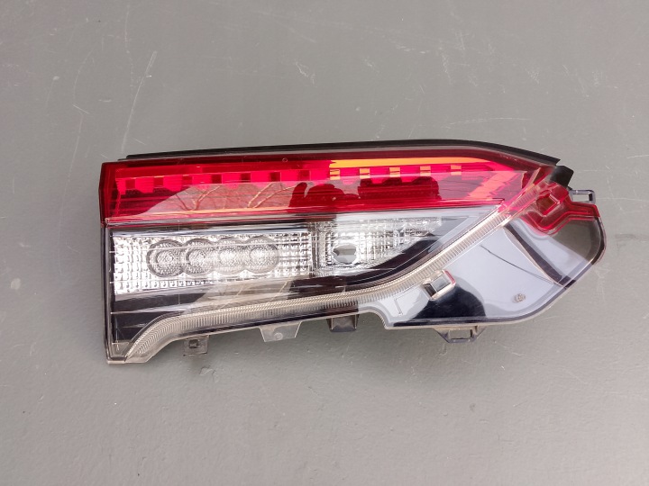 TOYOTA RAV4 V 19- PHARE LED ARRIÈRE GAUCHE GAUCHE ARRIÈRE 81590-42060 ÷
