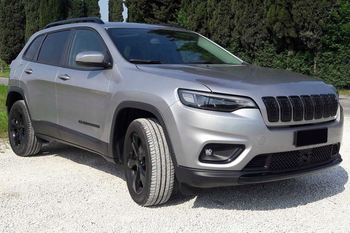 JEEP CHEROKEE V KL 2018- RESTYLING GUARDABARROS 82215679AB 