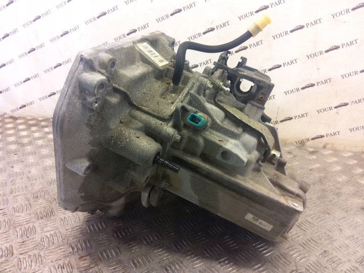 MANUELLE BOÎTE 6 VITESSE DACIA DUSTER II 320107559R