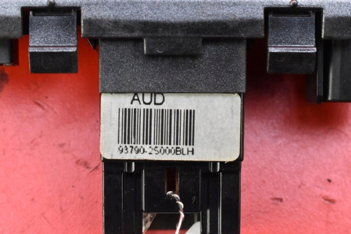 COMMUTATEUR FEUX D'URGENCE 93790-2S000BLH HYUNDAI IX35 1 I 09-13