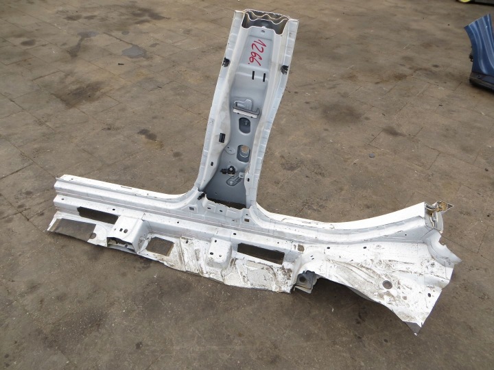MERCEDES CLA W117 SEUIL POTEAU QUART DROIT 650 13-