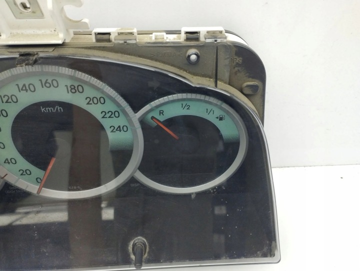 TOYOTA COROLLA VERSO AR10 2005 COMPTEUR COMPTEUR DE VITESSE