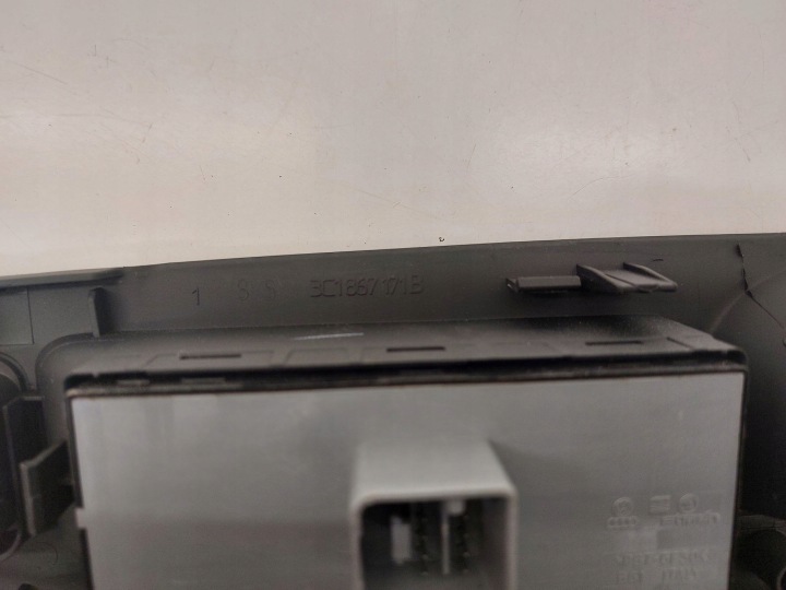 VOLKSWAGEN PASSAT B6 2009 CHÂSSIS BOUTONS OUVERTURE VITRES PORTES AVANT