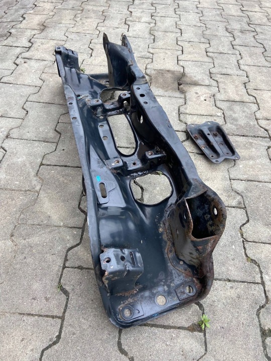 SUBARU IMPREZA I GC8 GT POUTRE ESSIEUX AVANT CHÂSSIS SUSPENSION TURBO