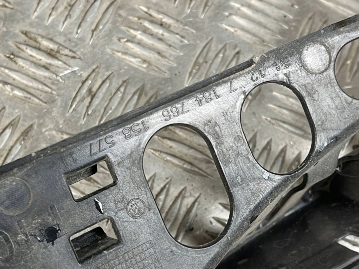 GLISSIÈRE PARE-CHOCS ARRIÈRE ARRIÈRE BMW 5 F10 F11 7184766