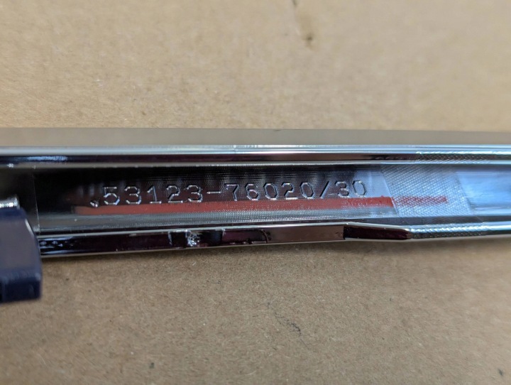 LEXUS UX 53123-76020 2018-2022 CHROME MOULURE PARE-CHOCS AVANT AVANT