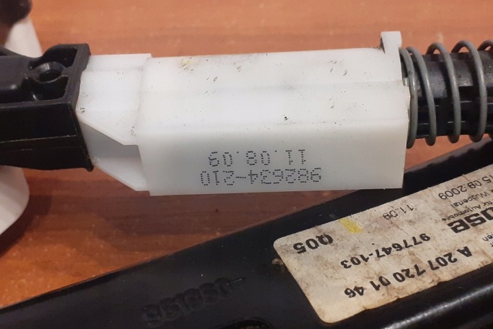 ÉLÉVATEUR VITRES GAUCHES AVANT PORTES MERCEDES-BENZ E COUPÉ (C207) 965150