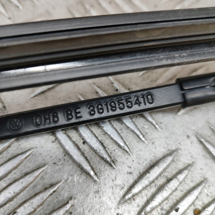 VOLKSWAGEN PASSAT B8 2018 ESSUIE-GLACE VITRES AVANT AVANT