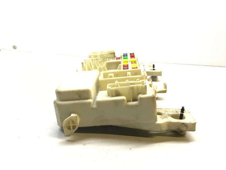 MAZDA 3 I 2007 CHÂSSIS MODULE FUSIBLES