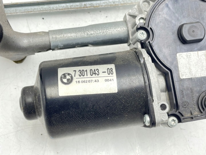 BMW 2 F46 2016 MÉCANISME I PETIT MOTEUR ESSUIE-GLACES VITRES AVANT AVANT
