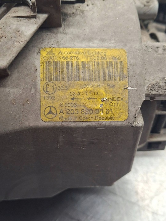 PROJECTEUR MERCEDES-BENZ C W203 A2038203861