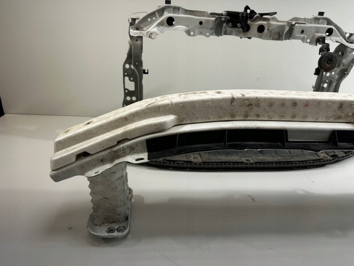 PANNEAU AVANT RENFORCEMENT TOYOTA YARIS III 3