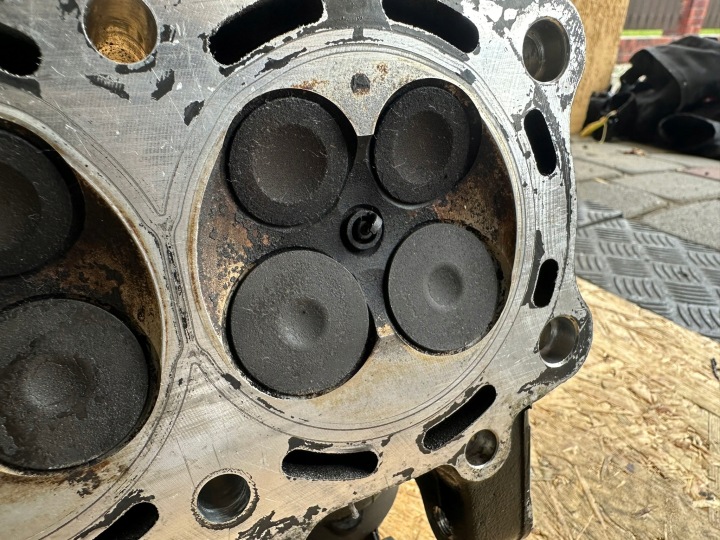 CULASSE MOTEUR SOUPAPE SOUPAPES CULASSE KAWASAKI NINJA ZX10R, 08-10, 3GEN