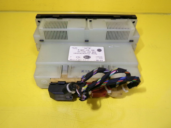 PANNEAU COMMANDE CONDUIT D'AIR CLIMATISATION VOLKSWAGEN GOLF IV 3B1907044B NR143