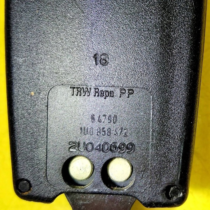 AGRAFE COURROIE SÉCURITÉ DROIT AVANT SKODA OCTAVIA MK1 (1U) 64790 NR1327