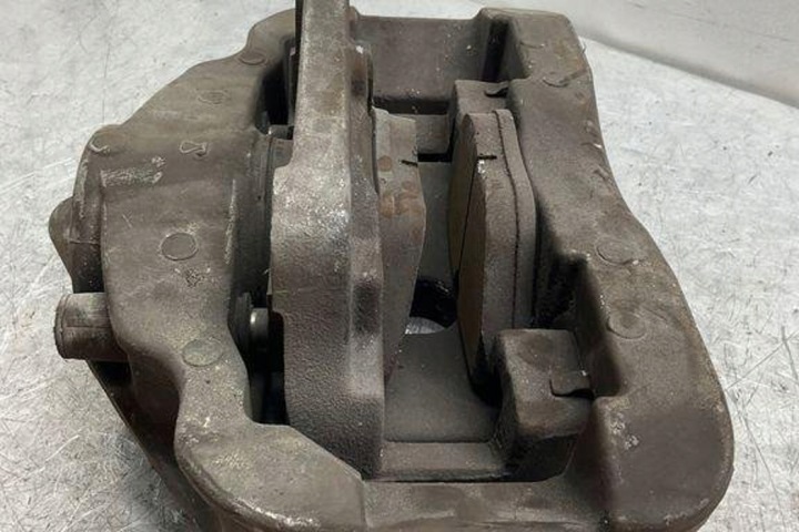 ÉTRIER DE FREIN DE FREIN AVANT GAUCHE BMW 5 (E60) 6030348 4.8L GASOLINE 2008