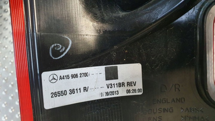 PHARE ARRIÈRE DROITE MERCEDES CITAN A4159062700 12-
