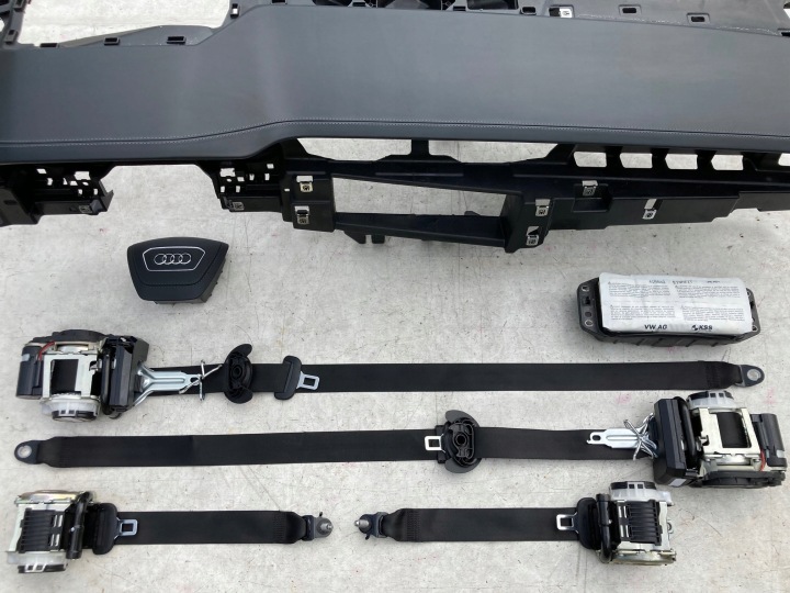 AUDI A6 A7 C8 PLANCHE CONSOLE COUSSINS AÉRIEN AIRBAG COURROIES COURROIE CUIR NEUF