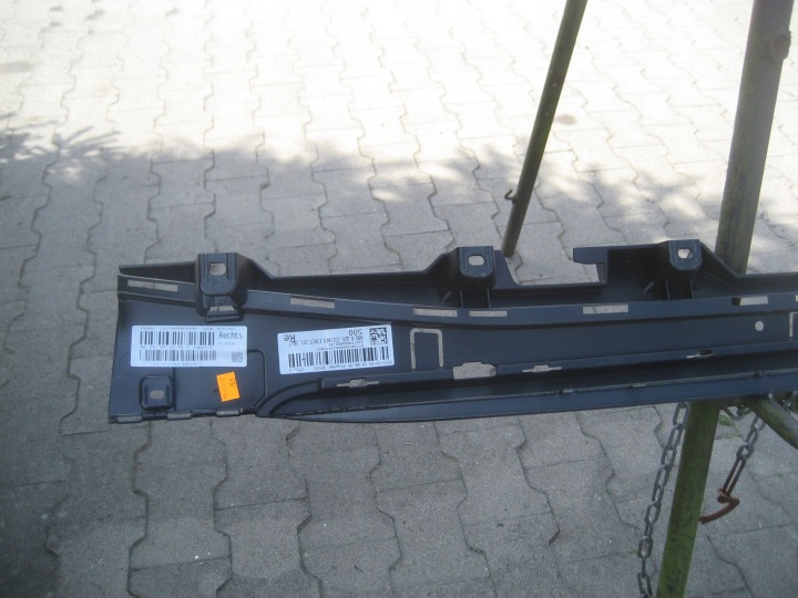 BMW G26 I4 22-25R MOULURE SEUIL DROITE