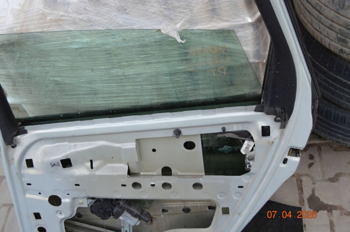 PORTES ARRIÈRE CÔTÉ DROITE RENAULT SCENIC II GRAND DCI PEINTURE MV632