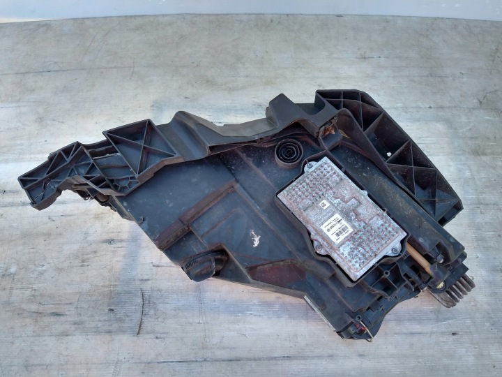 SEAT LEON III FR PHARE GAUCHE AVANT AVANT 5F2941007D 90112683 ANGLAIS