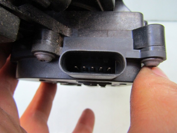 MAZDA 3 BP IV 2.0 21R CHÂSSIS THERMOSTAT THERMOSTAT PYFA1516ZA F-622666.04