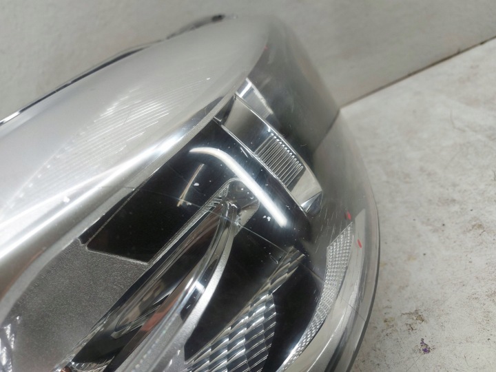BMW 2 F45 F46 PHARE AVANT AVANT DROITE PROJECTEUR