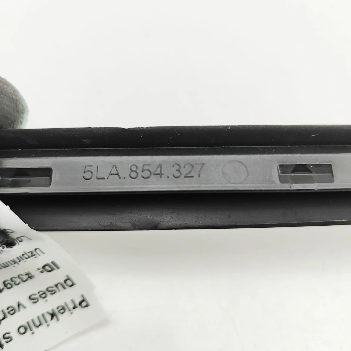 GAUCHE MOULURE VERTICALE AVANT VITRES SKODA ELROQ 5LA854327 33910544 150KW