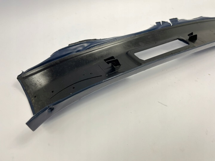 PLASTIQUE PROTECTION MONTANTS D COUVERCLES DE COFFRE MERCEDES W124 UNIVERSEL BLEUE 1246920689