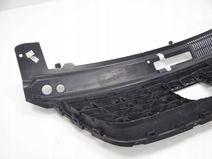 SEAT ALHAMBRA 7N GRILLE CALANDRE 7N5853653G INSIGNE R LINE