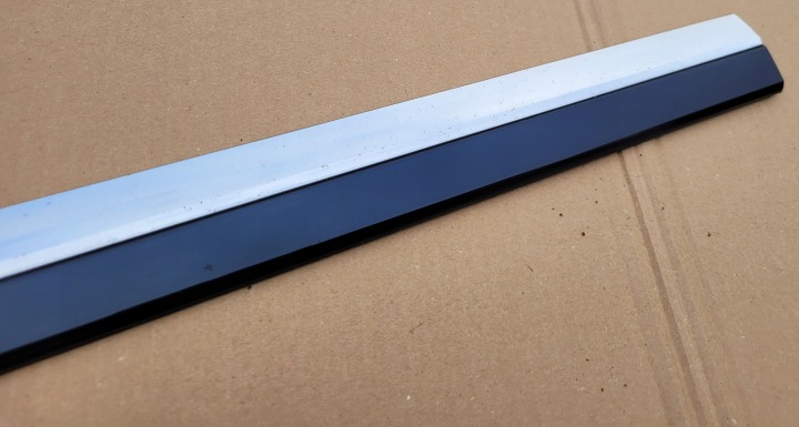 VW PHAETON II LIFT MOULURE PORTES CENTRALE GAUCHE AVANT AVANT LR5W