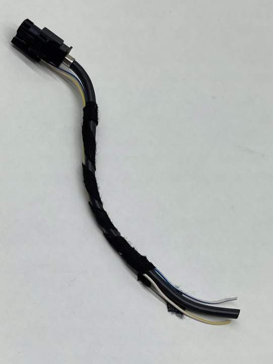 AUDI VOLKSWAGEN SEAT SKODA PUCE PUCE RACCORD FIL 8V0035750