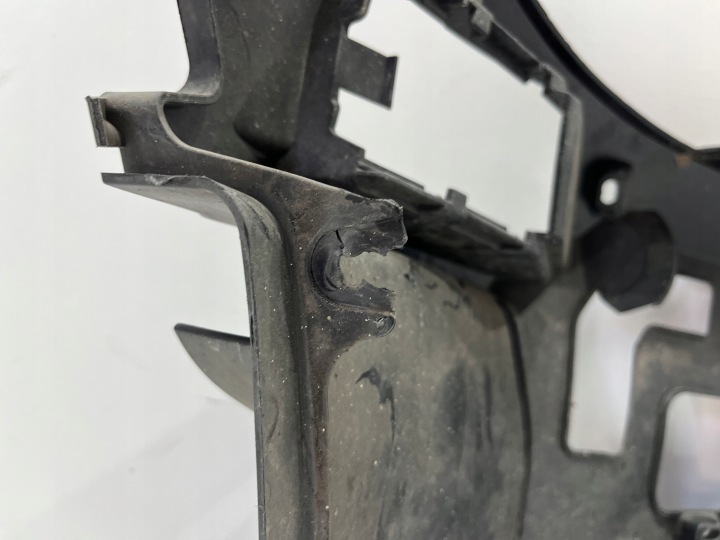 BMW M3 G80 M4 G82 GLISSIÈRE FIXATION PARE-CHOCS AVANT AVANT GAUCHE 8069415